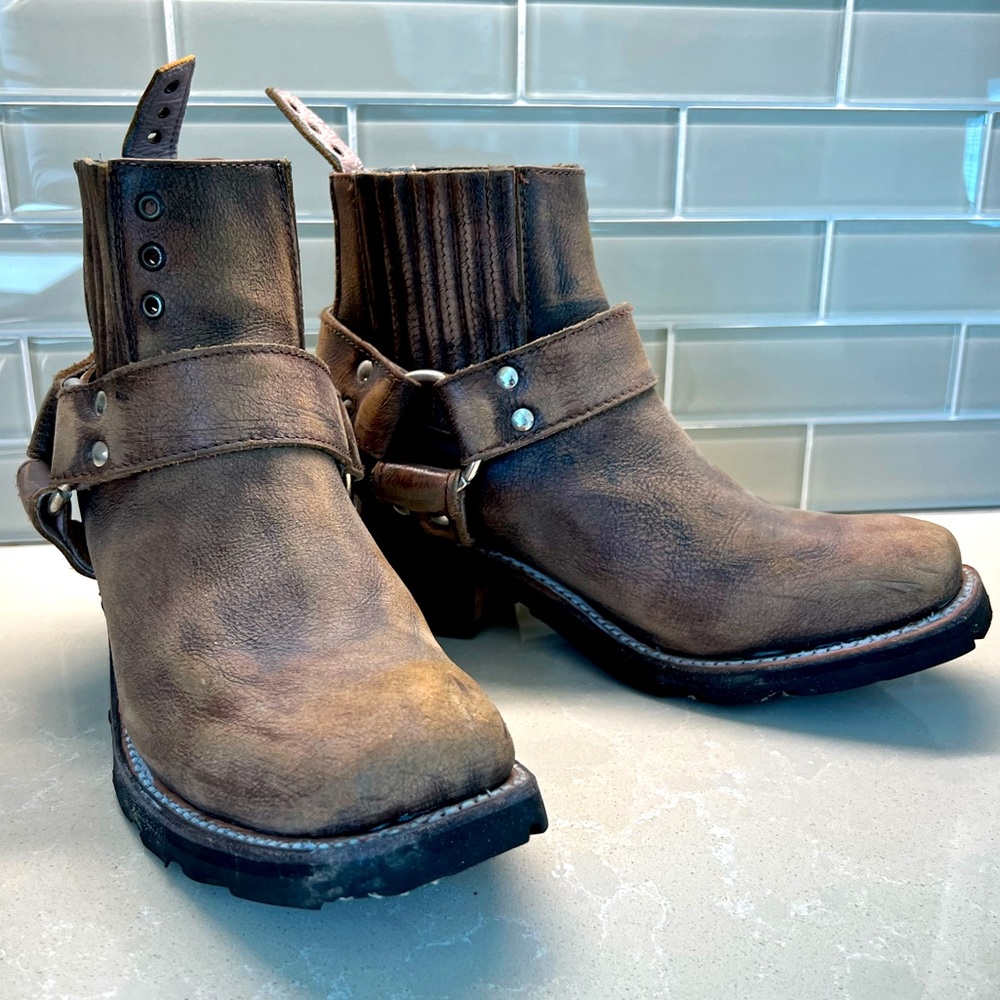 Freebird Whiskey Leather Biker Boots. Brown